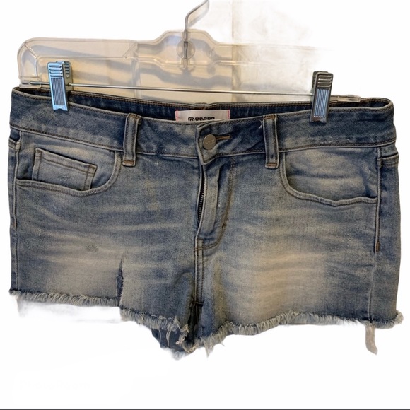 PINK VS cutoff shorts - Picture 2 of 5